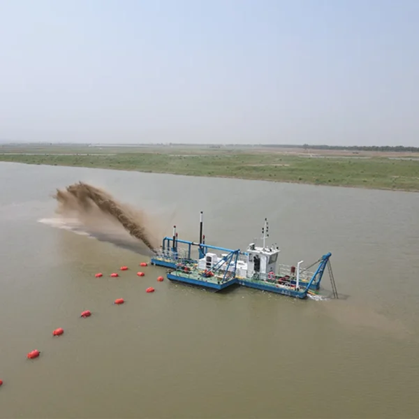 CSD-Dredger-with-High-Capacity-Slurry-Pump-for-Tough-Soil