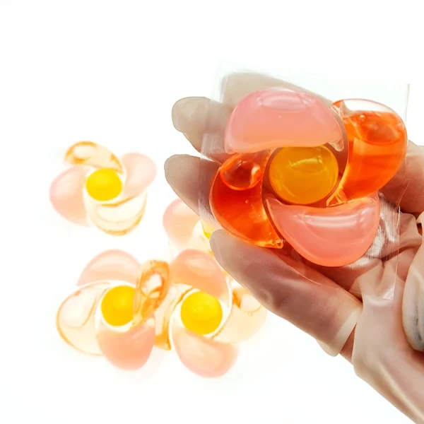 Pods-Laundry-Detergent-Soap-Pods-5-in-1-Laundry-Detergent-Liquid-Capsules-by-Chinese-Supplier